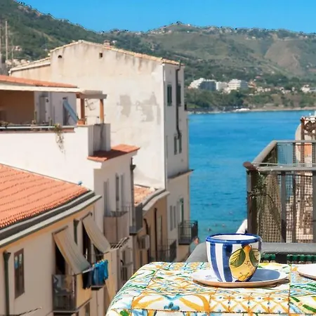Blue Sea House *